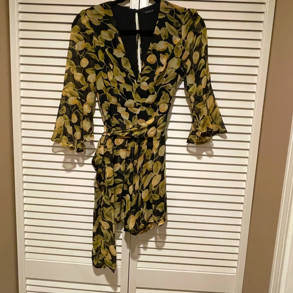 Romper - Juniors size small.